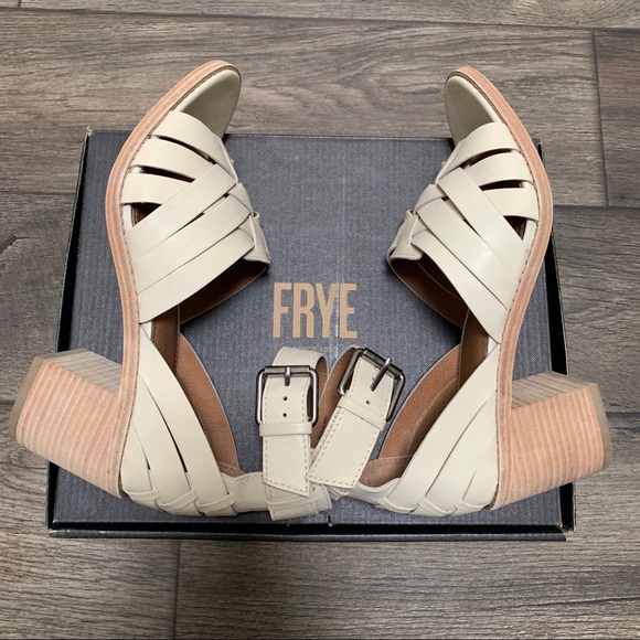 🆕 FRYE | Women Bianca Hurrache White Sandals - Picture 3 of 5
